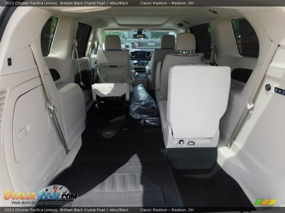 2020 Chrysler Pacifica Limited Brilliant Black Crystal Pearl / Alloy/Black Photo #7