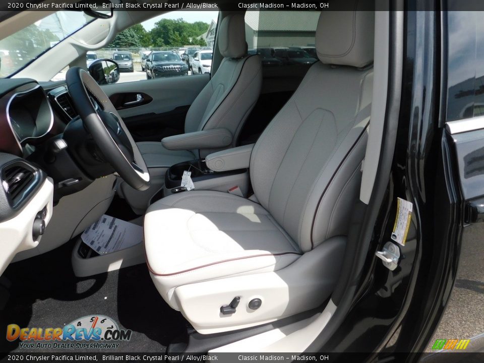 2020 Chrysler Pacifica Limited Brilliant Black Crystal Pearl / Alloy/Black Photo #9