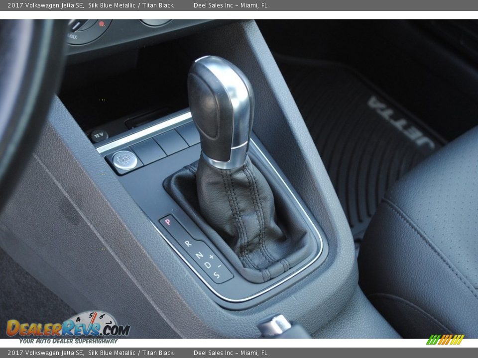 2017 Volkswagen Jetta SE Shifter Photo #14