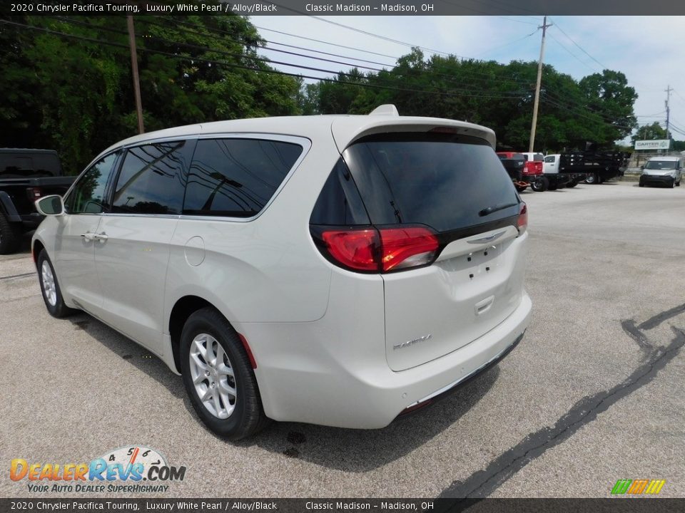2020 Chrysler Pacifica Touring Luxury White Pearl / Alloy/Black Photo #5
