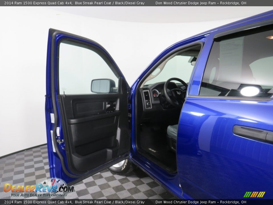 2014 Ram 1500 Express Quad Cab 4x4 Blue Streak Pearl Coat / Black/Diesel Gray Photo #28