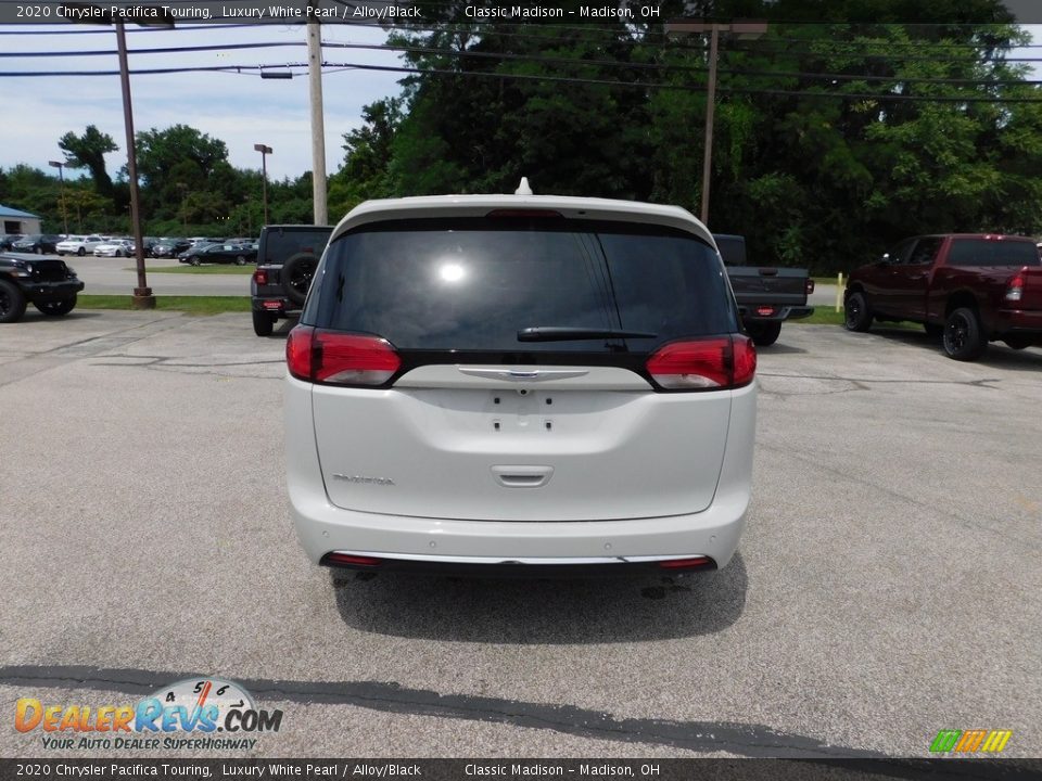 2020 Chrysler Pacifica Touring Luxury White Pearl / Alloy/Black Photo #6