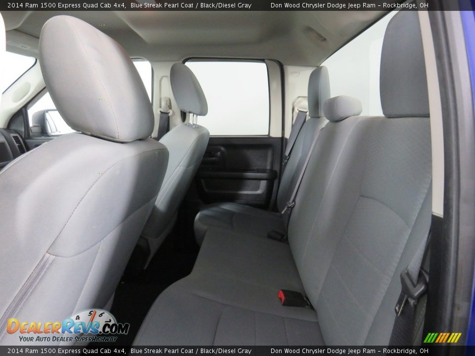 2014 Ram 1500 Express Quad Cab 4x4 Blue Streak Pearl Coat / Black/Diesel Gray Photo #32