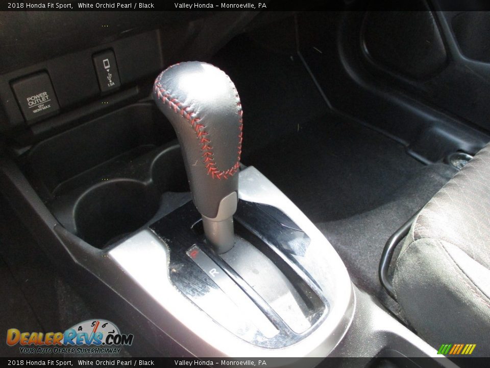 2018 Honda Fit Sport White Orchid Pearl / Black Photo #16