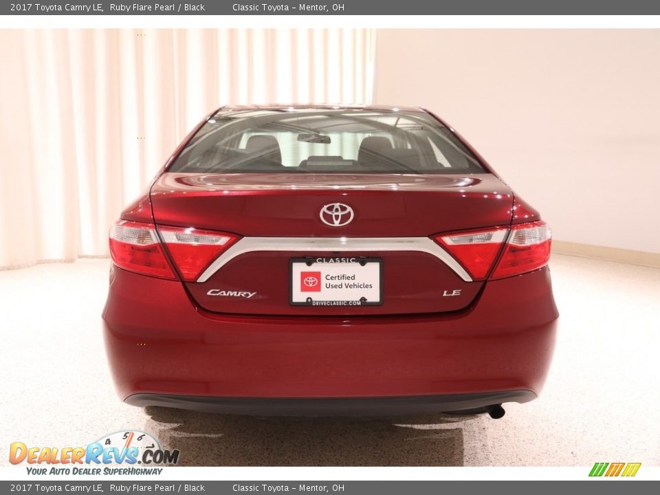 2017 Toyota Camry LE Ruby Flare Pearl / Black Photo #17