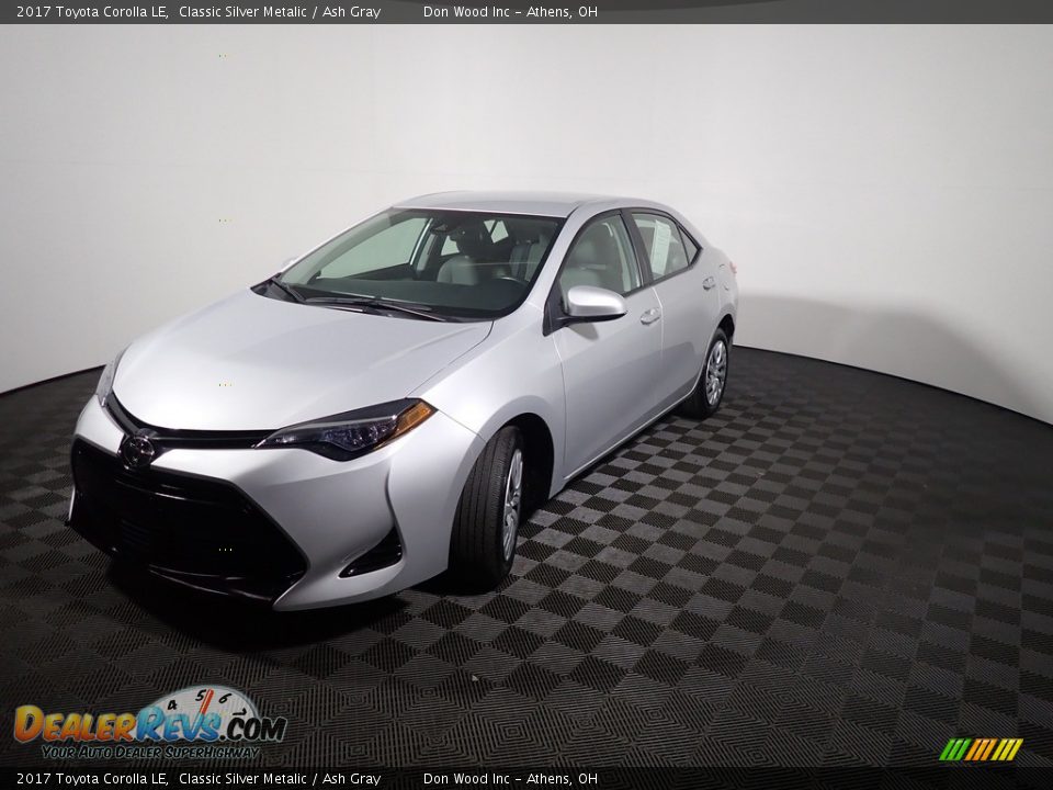 2017 Toyota Corolla LE Classic Silver Metalic / Ash Gray Photo #4