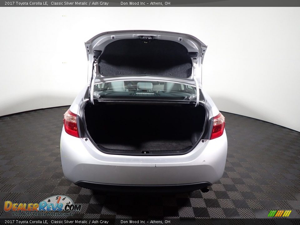 2017 Toyota Corolla LE Classic Silver Metalic / Ash Gray Photo #11