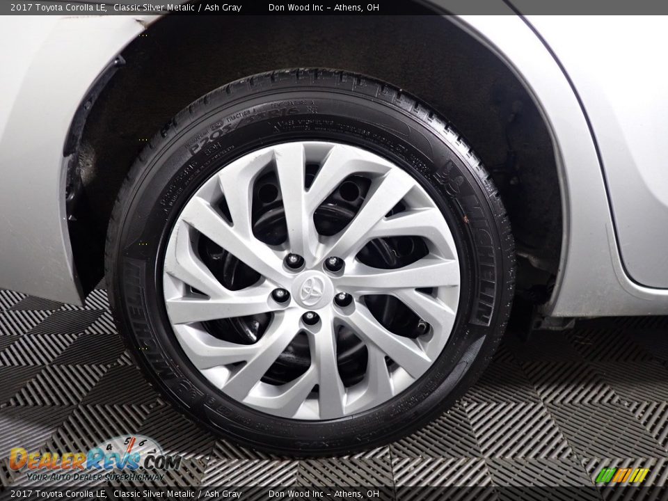 2017 Toyota Corolla LE Classic Silver Metalic / Ash Gray Photo #33