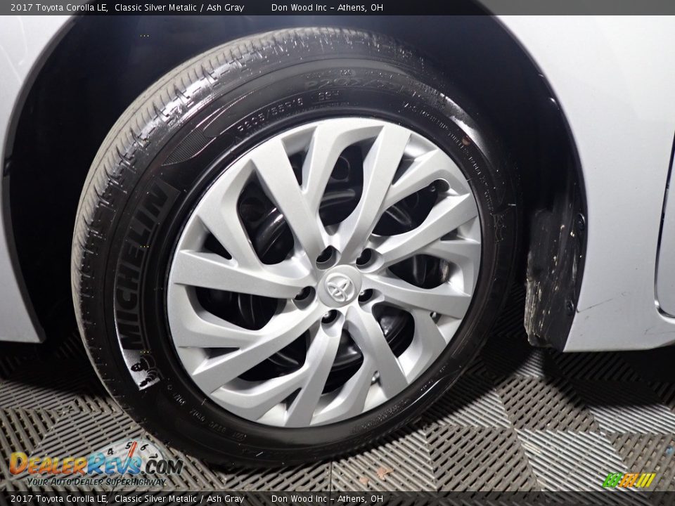 2017 Toyota Corolla LE Classic Silver Metalic / Ash Gray Photo #35
