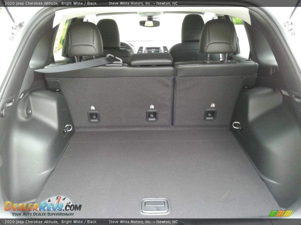 2020 Jeep Cherokee Altitude Bright White / Black Photo #14