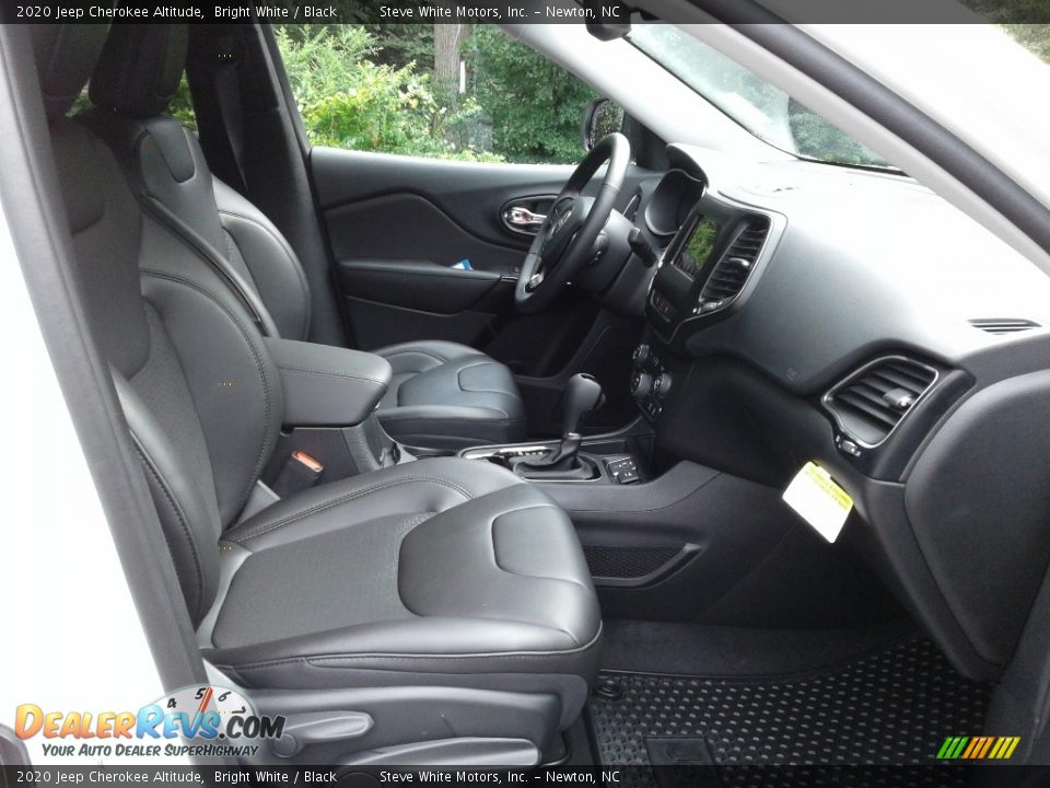 2020 Jeep Cherokee Altitude Bright White / Black Photo #17