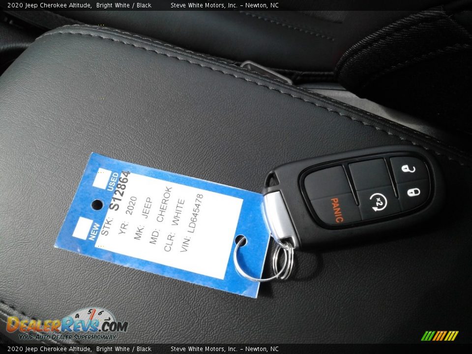 2020 Jeep Cherokee Altitude Bright White / Black Photo #31