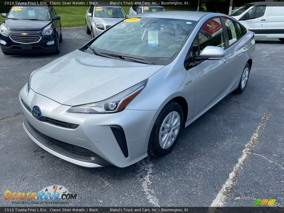 2019 Toyota Prius L Eco Classic Silver Metallic / Black Photo #2