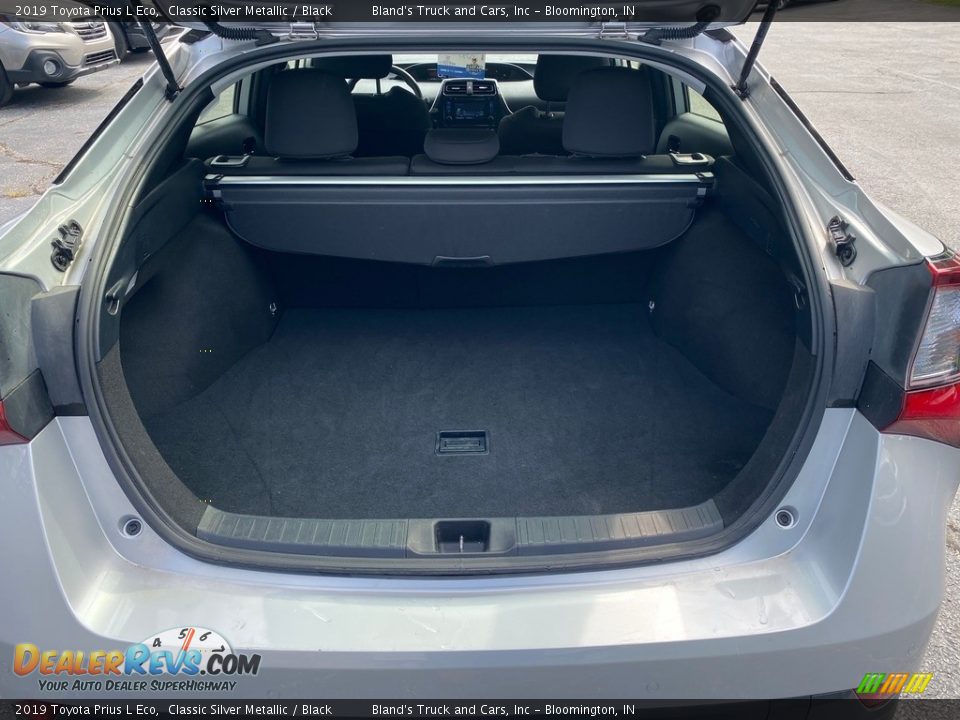 2019 Toyota Prius L Eco Trunk Photo #10