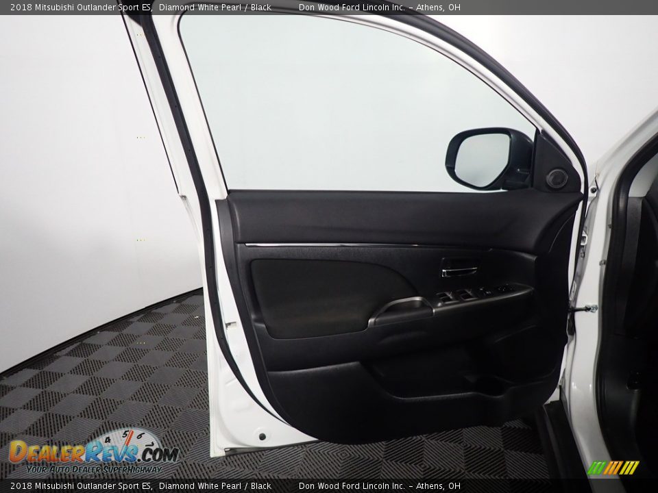2018 Mitsubishi Outlander Sport ES Diamond White Pearl / Black Photo #21