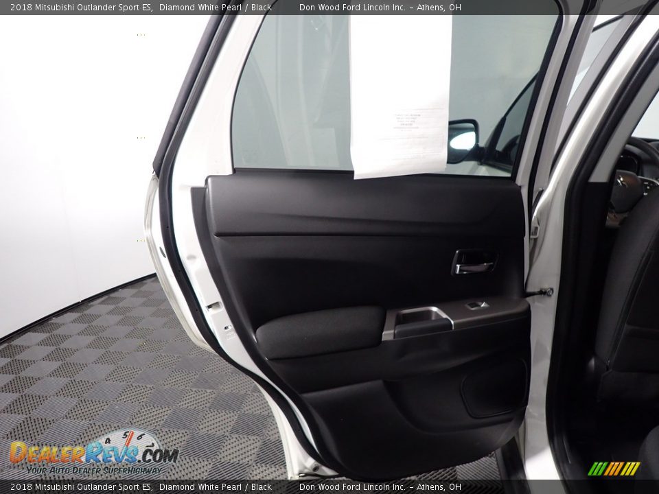 2018 Mitsubishi Outlander Sport ES Diamond White Pearl / Black Photo #26