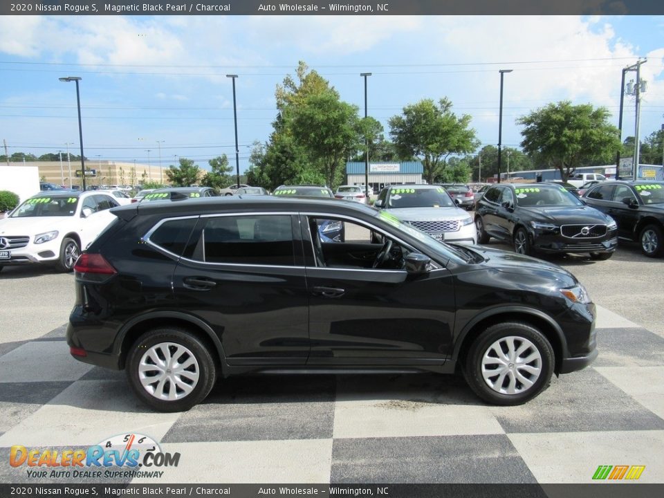 2020 Nissan Rogue S Magnetic Black Pearl / Charcoal Photo #3