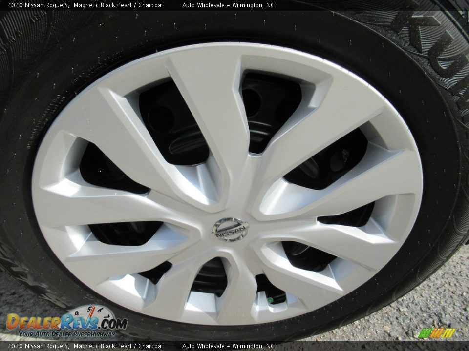 2020 Nissan Rogue S Magnetic Black Pearl / Charcoal Photo #7
