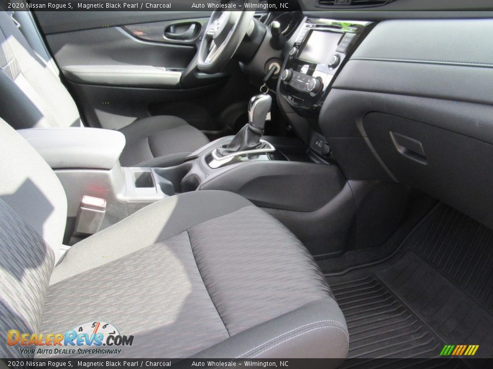 2020 Nissan Rogue S Magnetic Black Pearl / Charcoal Photo #13