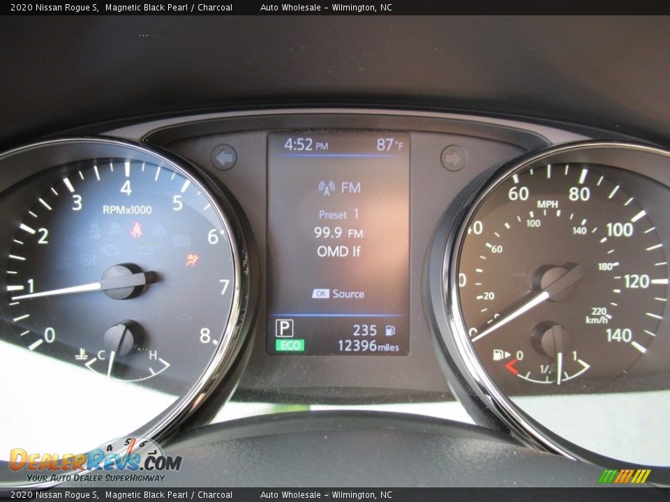 2020 Nissan Rogue S Magnetic Black Pearl / Charcoal Photo #16