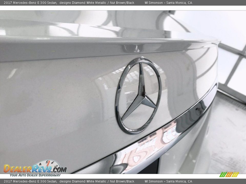 2017 Mercedes-Benz E 300 Sedan designo Diamond White Metallic / Nut Brown/Black Photo #7