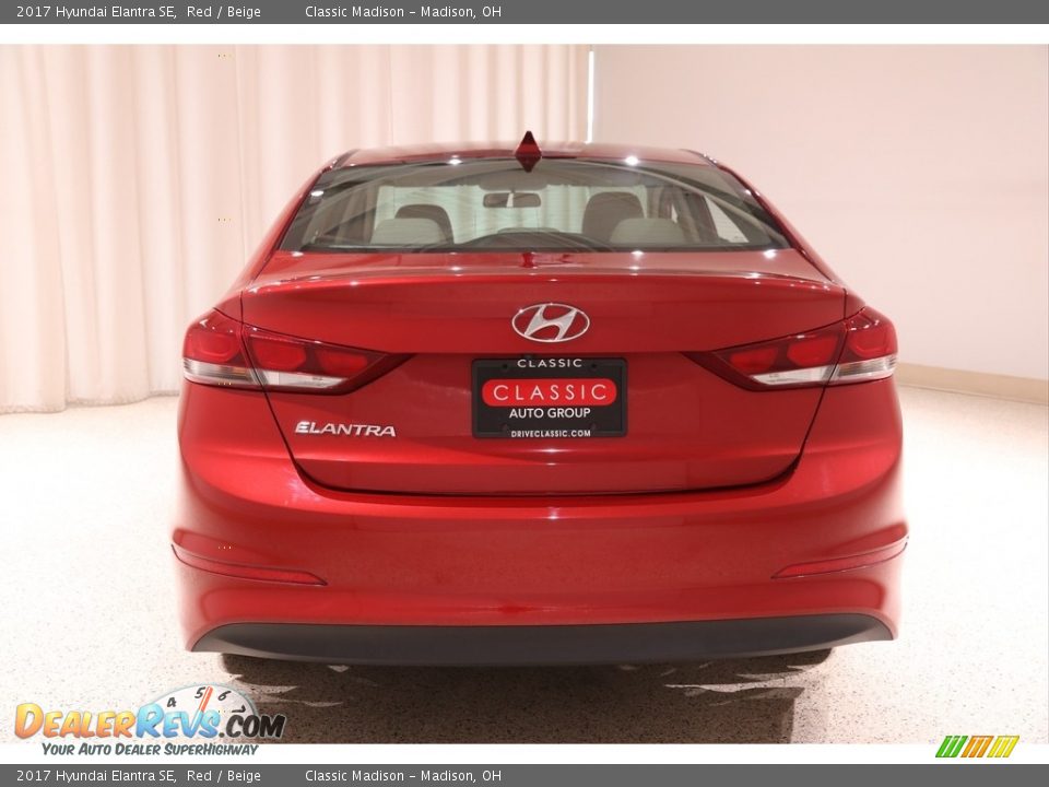 2017 Hyundai Elantra SE Red / Beige Photo #17