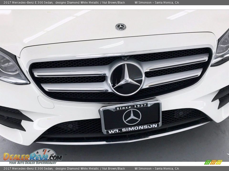 2017 Mercedes-Benz E 300 Sedan designo Diamond White Metallic / Nut Brown/Black Photo #33