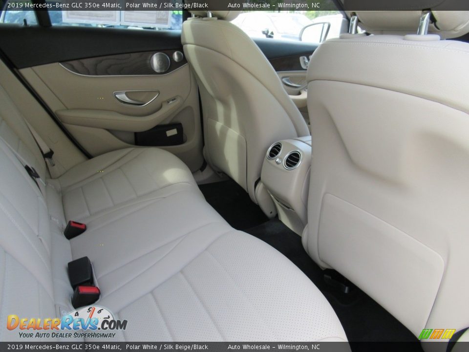 2019 Mercedes-Benz GLC 350e 4Matic Polar White / Silk Beige/Black Photo #12
