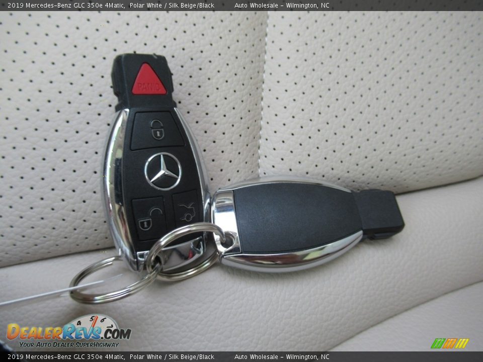 2019 Mercedes-Benz GLC 350e 4Matic Polar White / Silk Beige/Black Photo #20