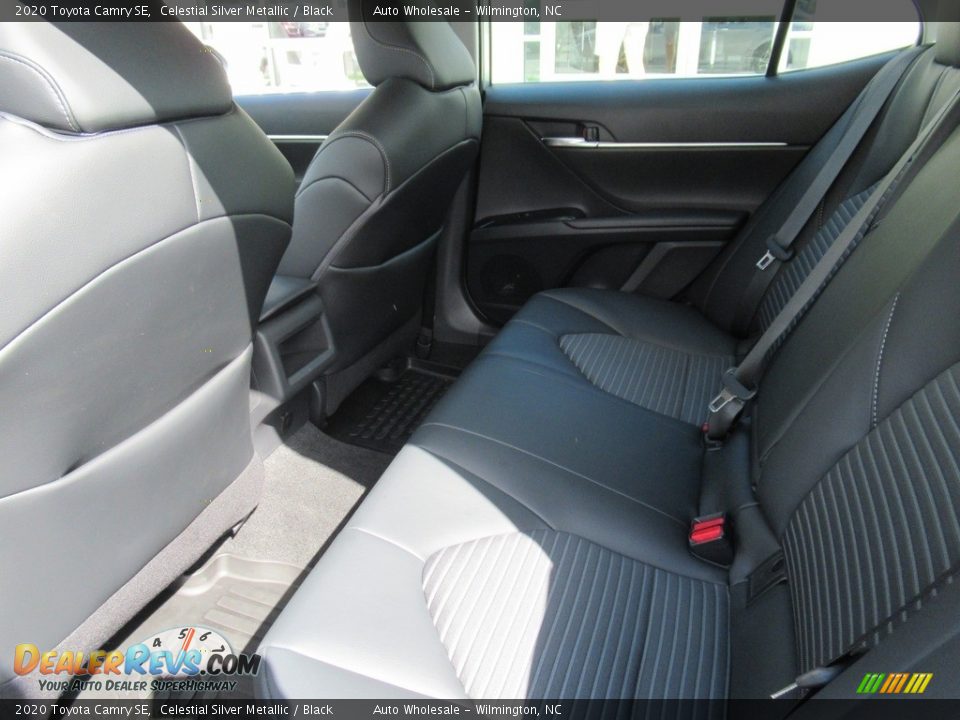 2020 Toyota Camry SE Celestial Silver Metallic / Black Photo #11