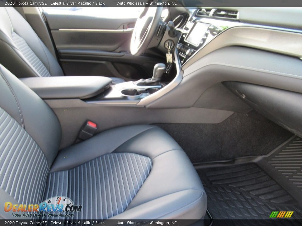2020 Toyota Camry SE Celestial Silver Metallic / Black Photo #12