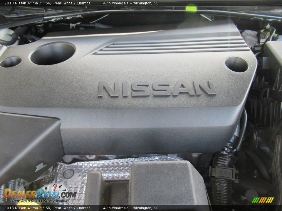 2018 Nissan Altima 2.5 SR Pearl White / Charcoal Photo #6