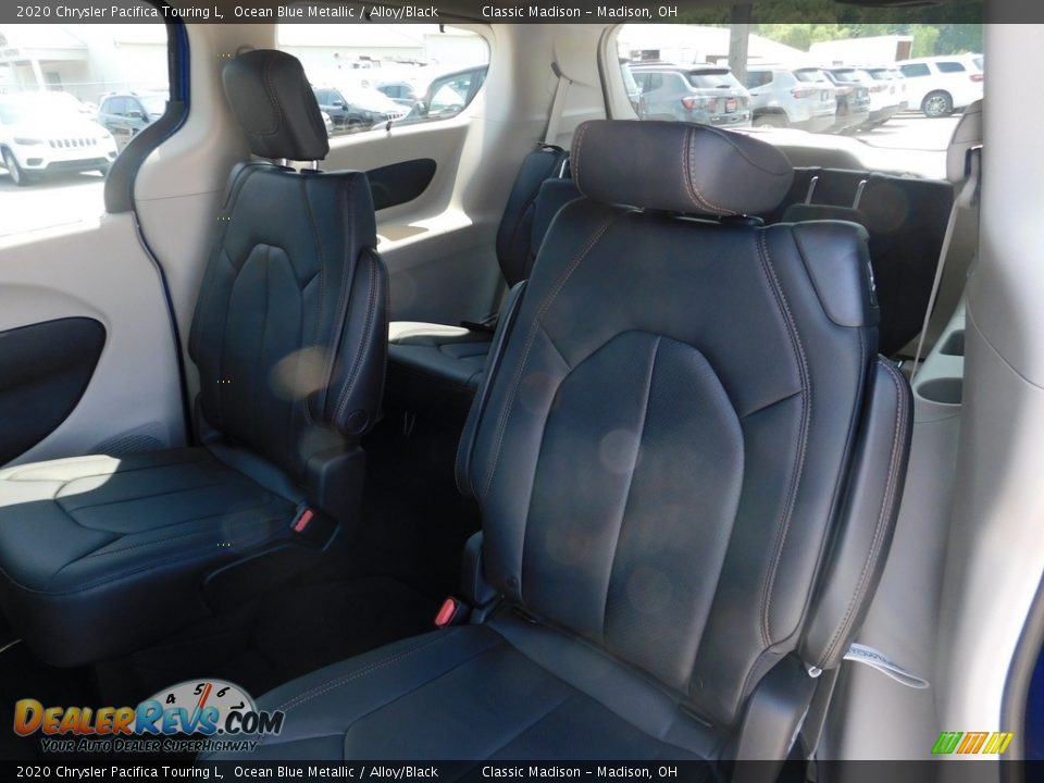 2020 Chrysler Pacifica Touring L Ocean Blue Metallic / Alloy/Black Photo #10