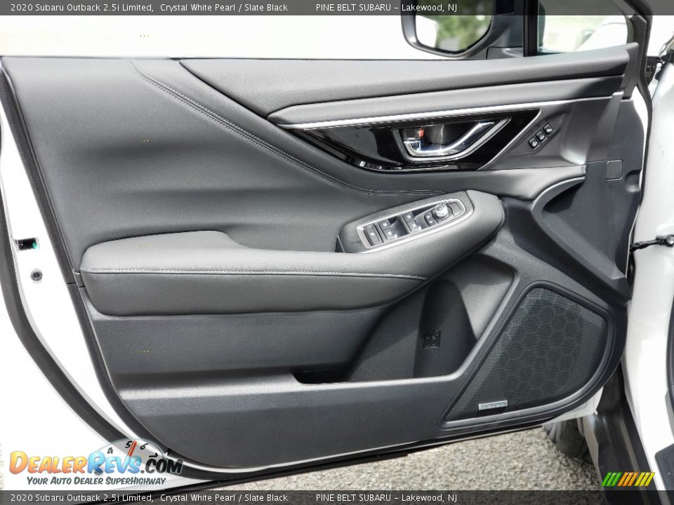 2020 Subaru Outback 2.5i Limited Crystal White Pearl / Slate Black Photo #12