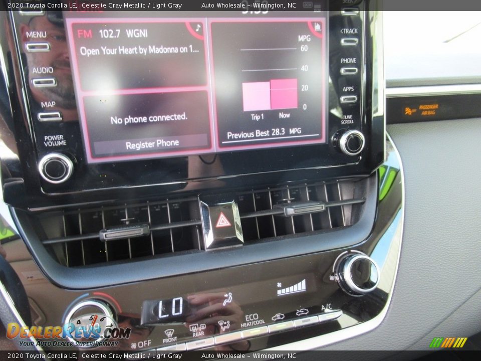 2020 Toyota Corolla LE Celestite Gray Metallic / Light Gray Photo #17