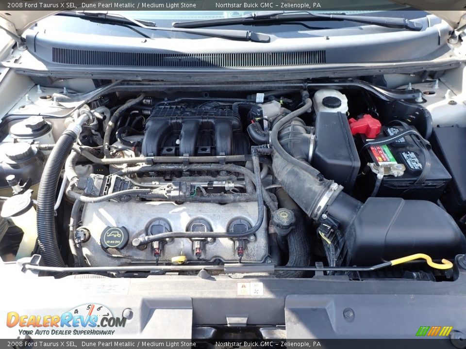 2008 Ford Taurus X SEL Dune Pearl Metallic / Medium Light Stone Photo #2