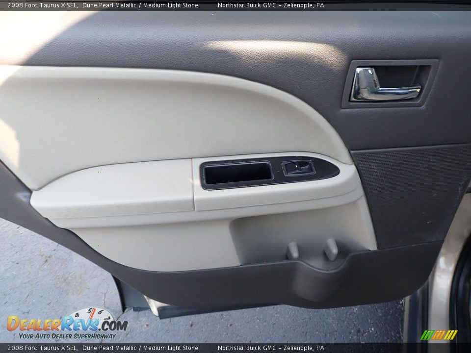 2008 Ford Taurus X SEL Dune Pearl Metallic / Medium Light Stone Photo #23