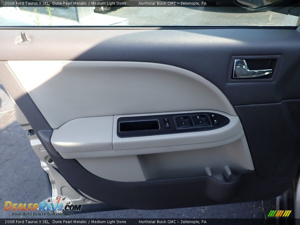 2008 Ford Taurus X SEL Dune Pearl Metallic / Medium Light Stone Photo #24
