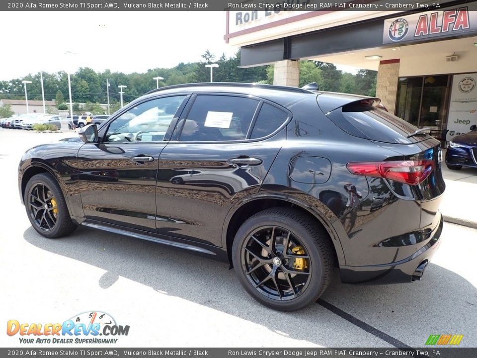 2020 Alfa Romeo Stelvio TI Sport AWD Vulcano Black Metallic / Black Photo #9