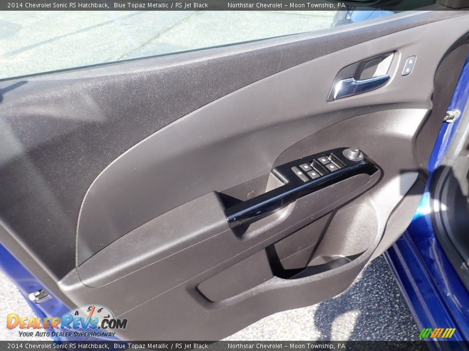 Door Panel of 2014 Chevrolet Sonic RS Hatchback Photo #24