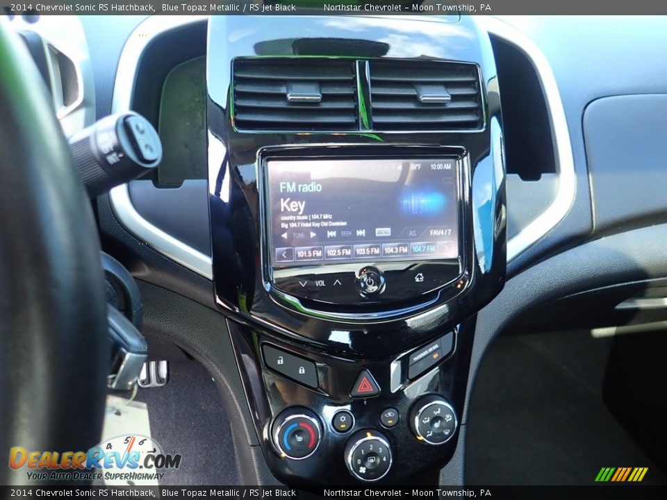 Controls of 2014 Chevrolet Sonic RS Hatchback Photo #27