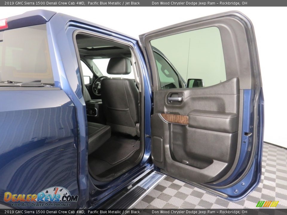 2019 GMC Sierra 1500 Denali Crew Cab 4WD Pacific Blue Metallic / Jet Black Photo #32
