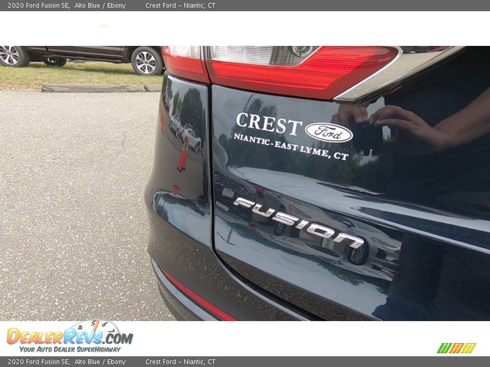 2020 Ford Fusion SE Alto Blue / Ebony Photo #10