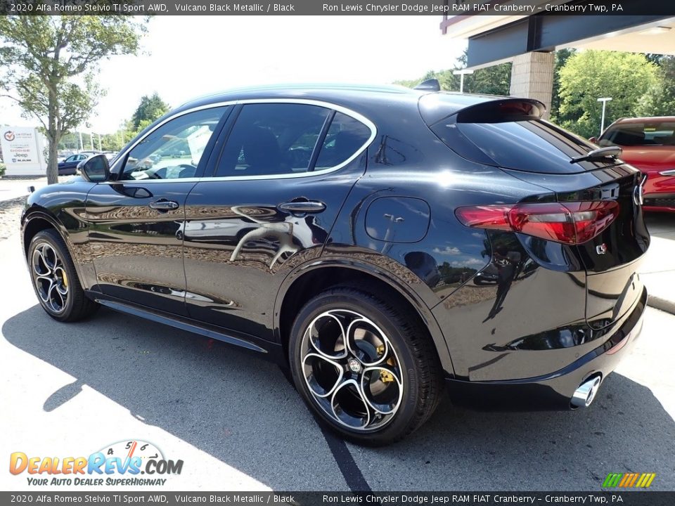 2020 Alfa Romeo Stelvio TI Sport AWD Vulcano Black Metallic / Black Photo #8