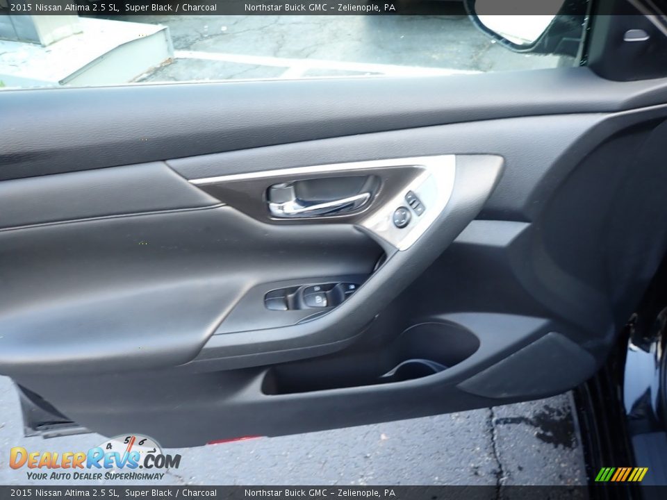 2015 Nissan Altima 2.5 SL Super Black / Charcoal Photo #22