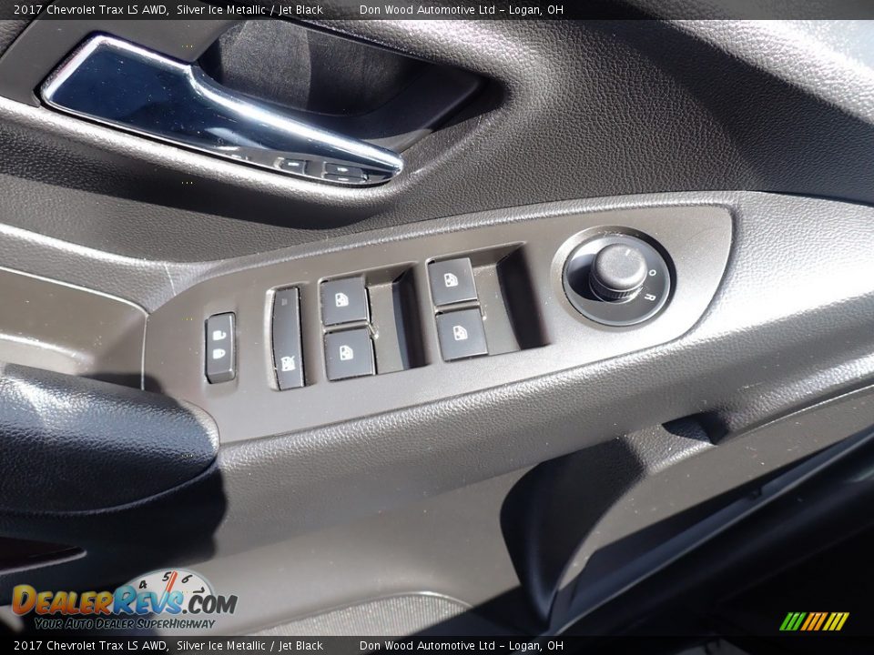 2017 Chevrolet Trax LS AWD Silver Ice Metallic / Jet Black Photo #18
