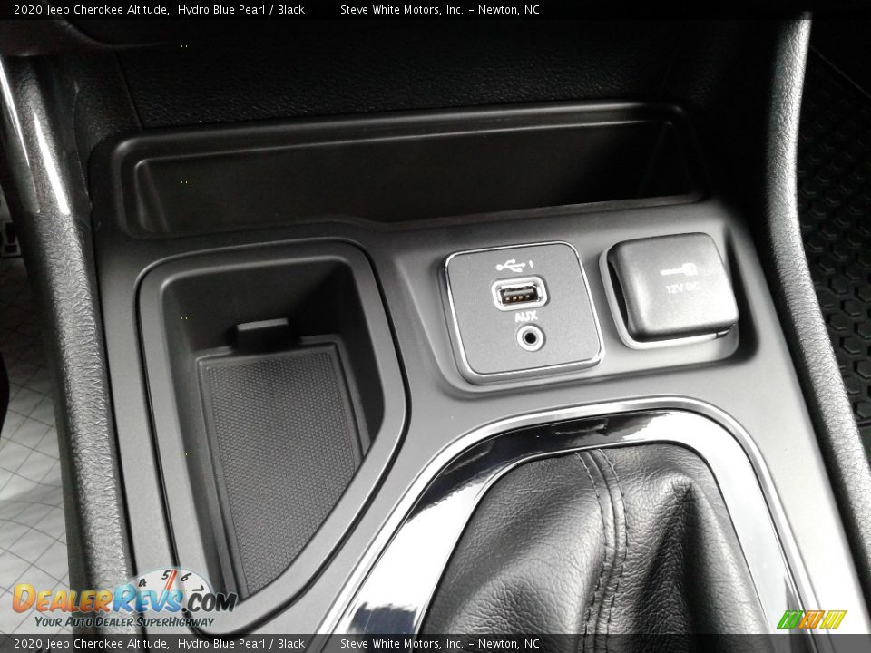 2020 Jeep Cherokee Altitude Hydro Blue Pearl / Black Photo #26