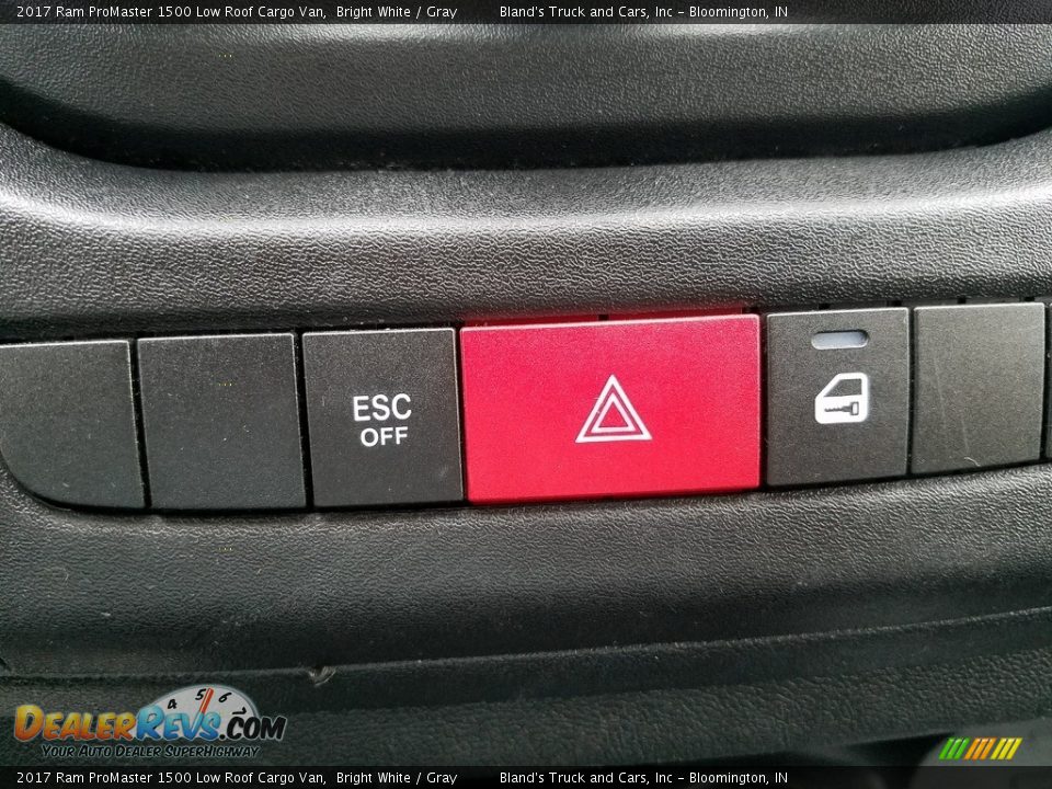 2017 Ram ProMaster 1500 Low Roof Cargo Van Bright White / Gray Photo #30
