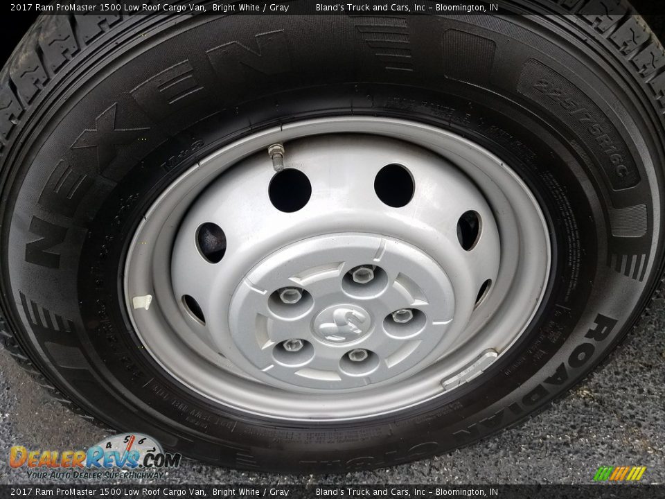 2017 Ram ProMaster 1500 Low Roof Cargo Van Bright White / Gray Photo #35