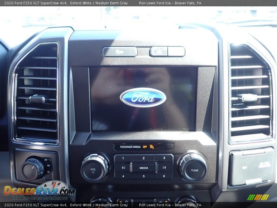 2020 Ford F150 XLT SuperCrew 4x4 Oxford White / Medium Earth Gray Photo #17